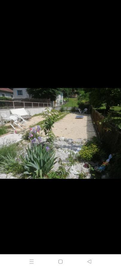 Le Studio Leilighet Saint-Jean-en-Royans Eksteriør bilde