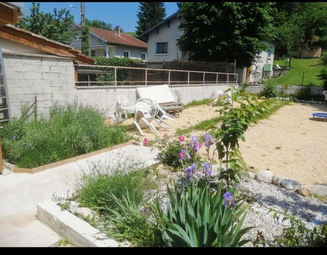 Le Studio Leilighet Saint-Jean-en-Royans Eksteriør bilde